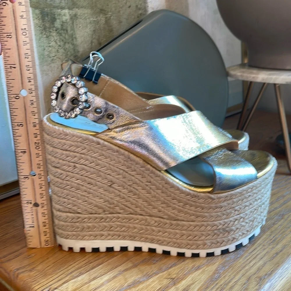 🐾 Marc Jacobs platform distressed gold leather espadrilles w rhinestone buckles
